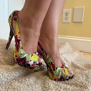 Material Girl Floral Print Open Toe Stiletto Heel Buckle Platform Shoes Size 8